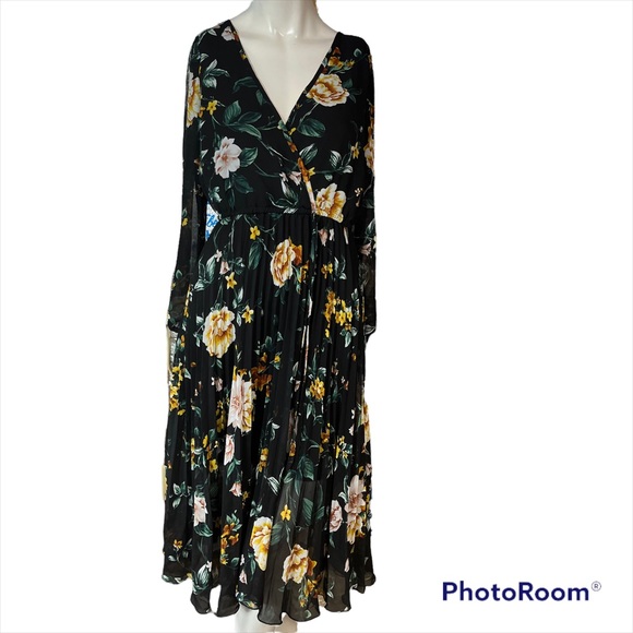 Indigo Rose Maxi Dress Black Floral Size Small Long Party Prom